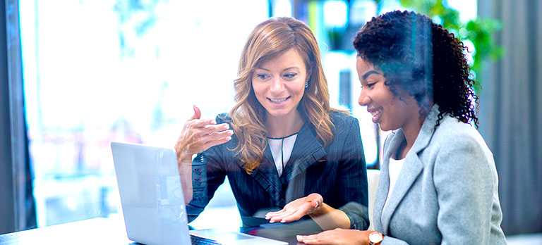 Lets build your financial plan image of two people planning