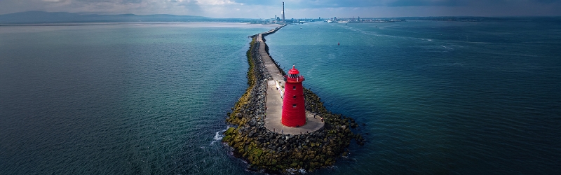 Image of lighthouse in Ireland