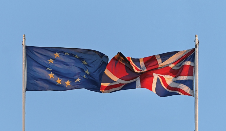 Brexit :United kingdom flag vs European flag