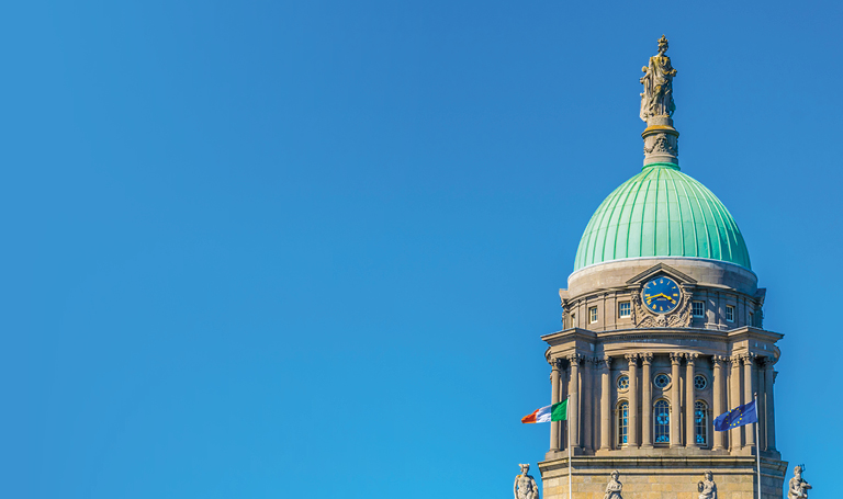 Irish economic outlook image of Irish government building, The Custom House