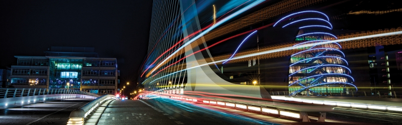 Irish economic outlook image of the Samuel Beckett bridge by night